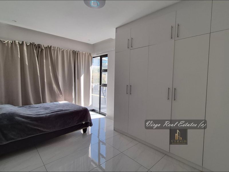 🏡 LUXURY 4 BEDROOM HOUSE PLUS 2 BEDROOM FLAT MOUNTAIN-VIEW LIVING IN KLEINE KUPPE 🌄 - Photo 10