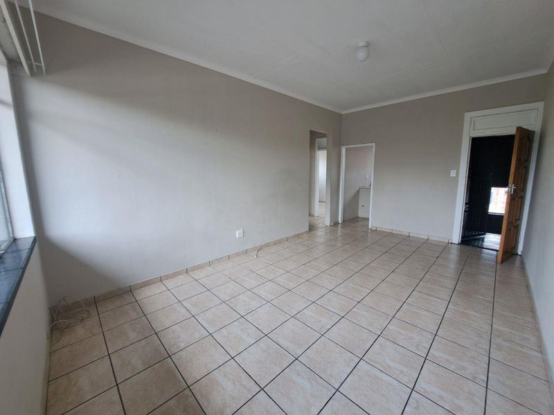 Corner Commissioner Street Gem: Income & Growth Potential! - Photo 10