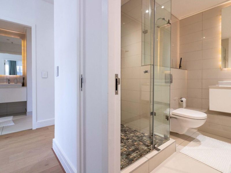 City living at its finest - Photo 7