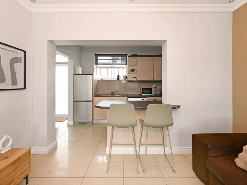 Prime Green Point Investment | Ground-Floor Apartment | Fully Furnished - Photo 4