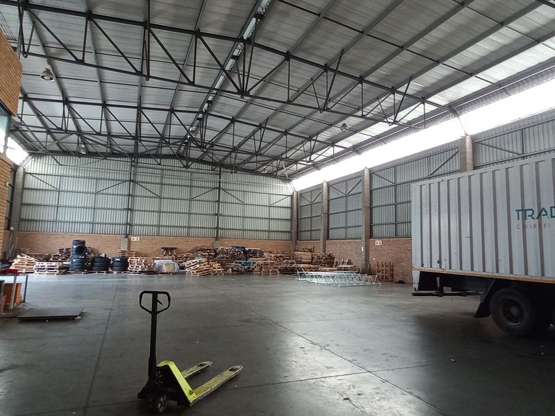 872m2 Jet Park Warehouse - Photo 6