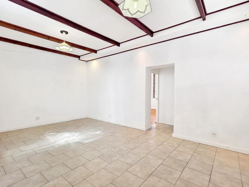 2 bedroom home in the heart of Bo-Kaap with mountain views - Photo 6