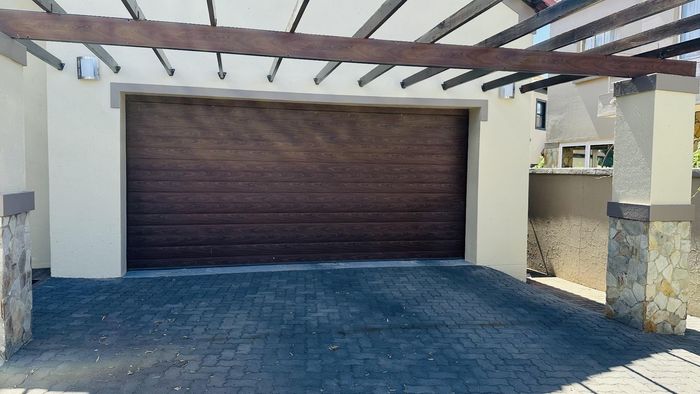 Property #2468877, Townhouse For Sale in Blue Valley Golf Estate