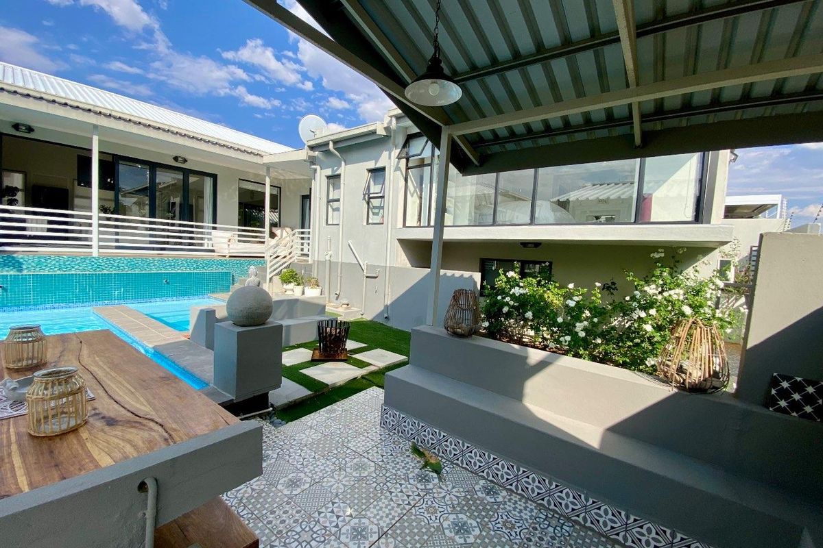 Modern house to rent - Photo 2