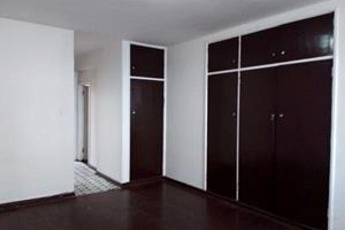 Newly painted bachelor flats for sale in South Beach - Photo 2