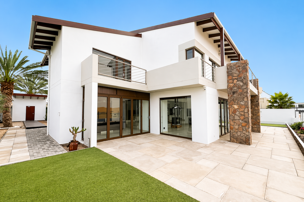 Exceptional Dune-Facing Luxury Estate in Prime Location - Photo 4