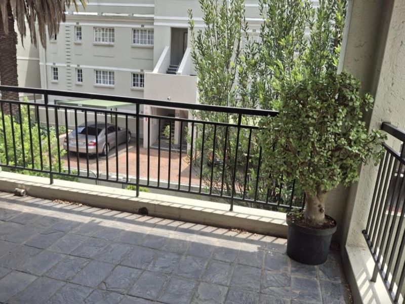 A LOVELY FURNISHED TWOO BEDROOM APARTMENT - Photo 4