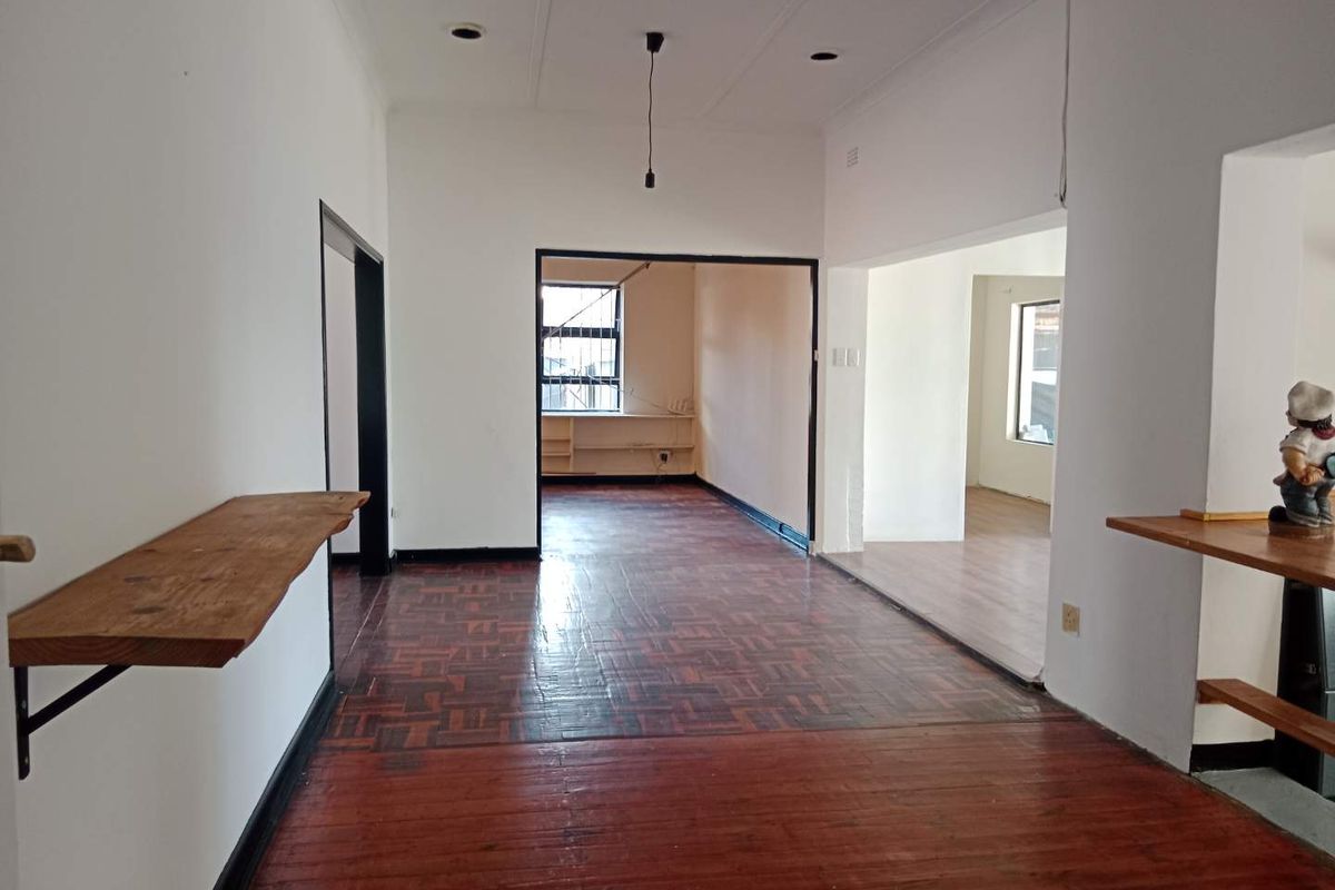 Charming 3 Bedroom Family Home-Prime Norwood Location - Photo 3