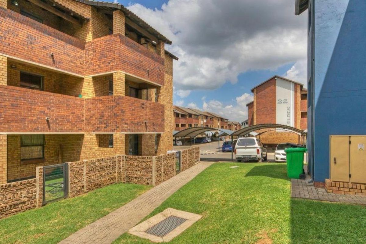 Ground floor 2 Bedroom - Photo 4