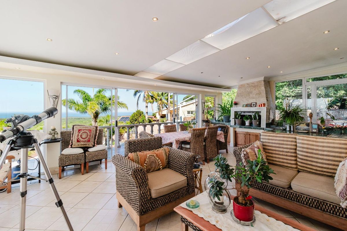 UNINTERRUPTED SEA VIEWS | GENEROUS FAMILY LIVING | ENTERTAINER’S DREAM - Photo 5