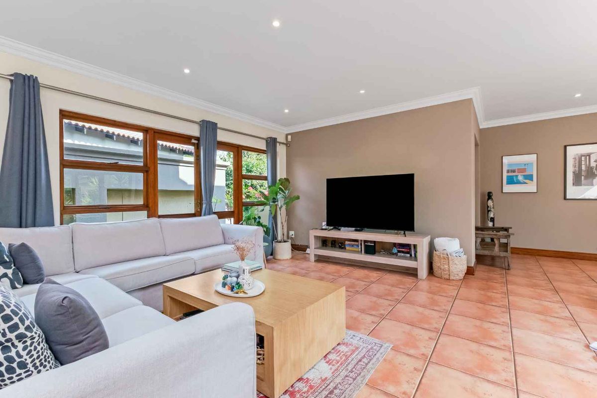 BEAUTIFUL 3 BEDROOM HOUSE FOR SALE IN DAINFERN RIDGE - Photo 4