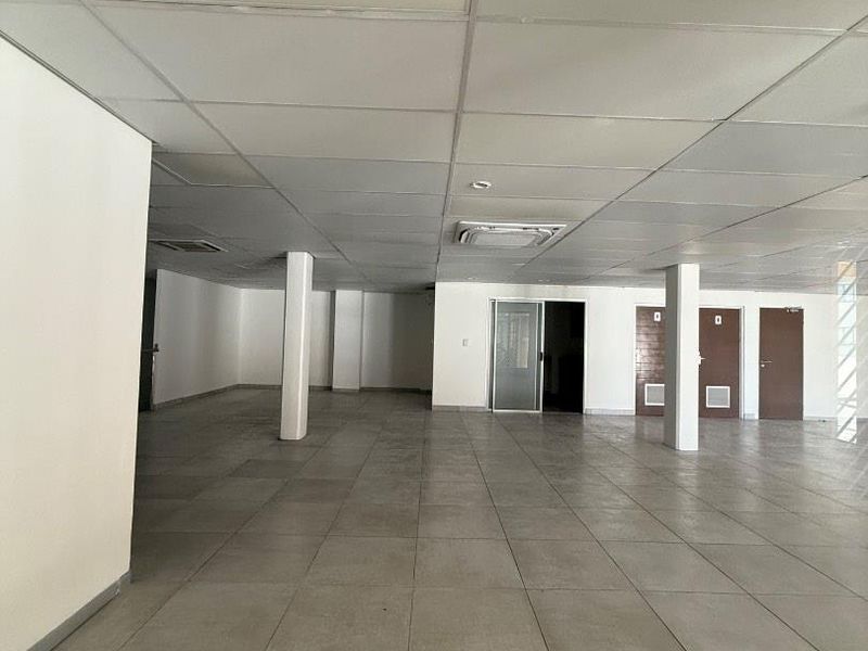 Location !! - Photo 8