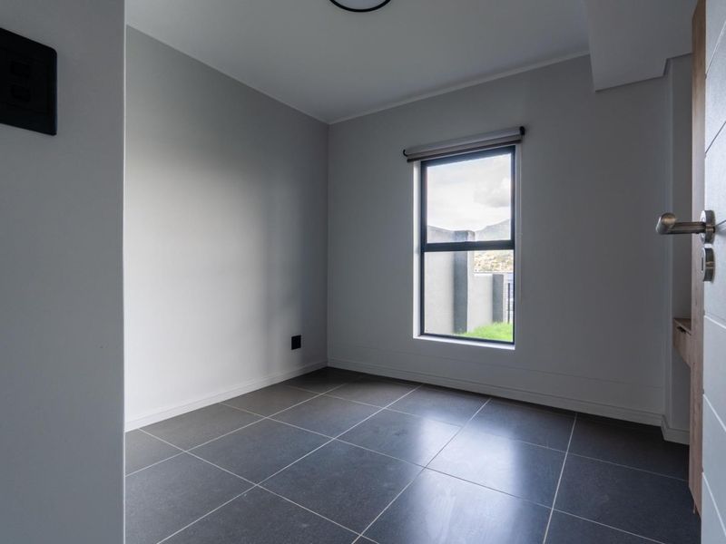 2 Bedroom Ground floor apartment - Photo 6