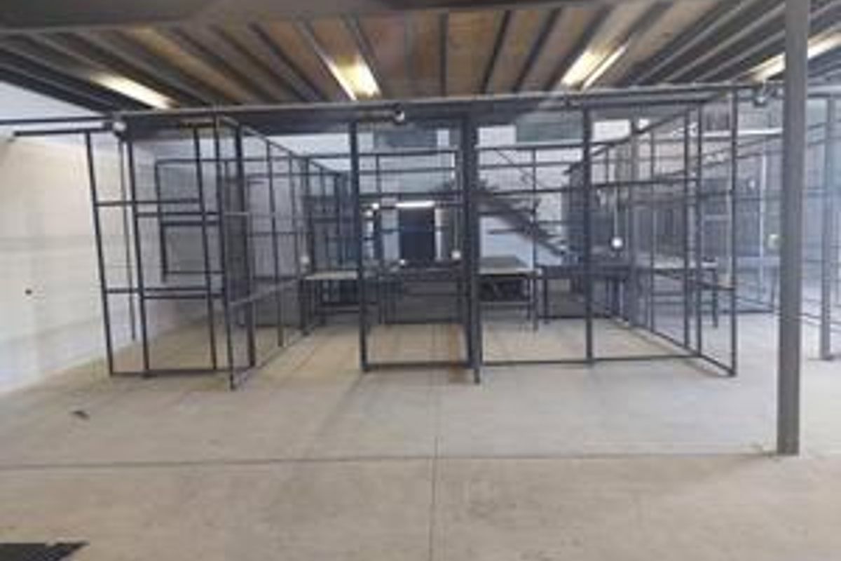 Warehouse For Sale - Photo 2