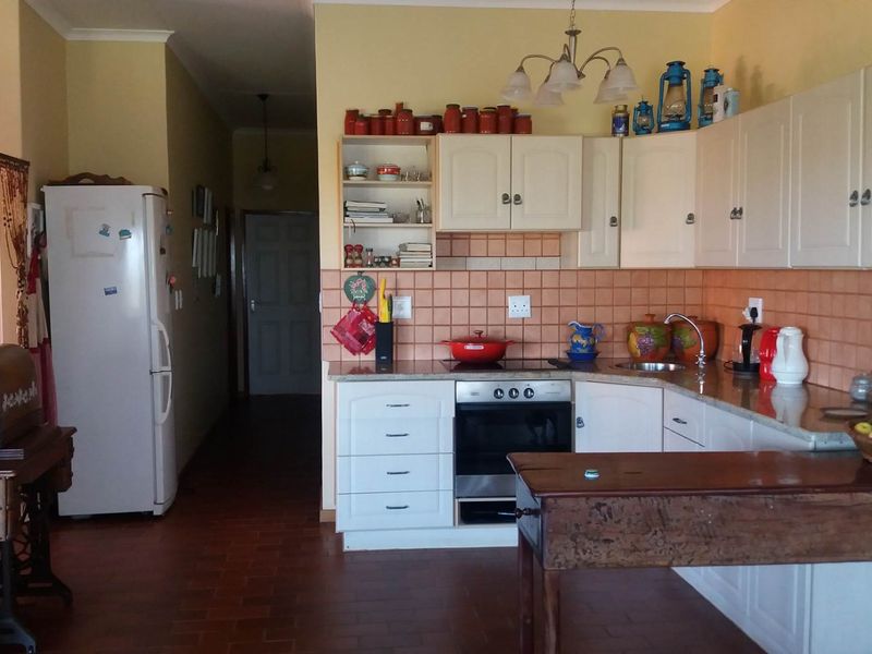 FOR SALE: SECURE 1 HECTARE PROPERTY WITH HOME, GARDEN & BUSINESS POTENTIAL - Photo 2