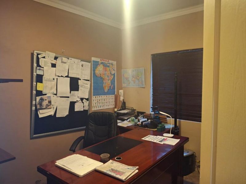 5 Bedroom Double storey House for Sale - Photo 6