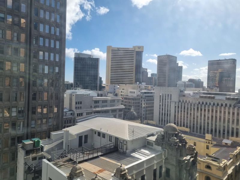 Stylish Loft Living in the Iconic Mutual Heights – Cape Town CBD - Photo 3