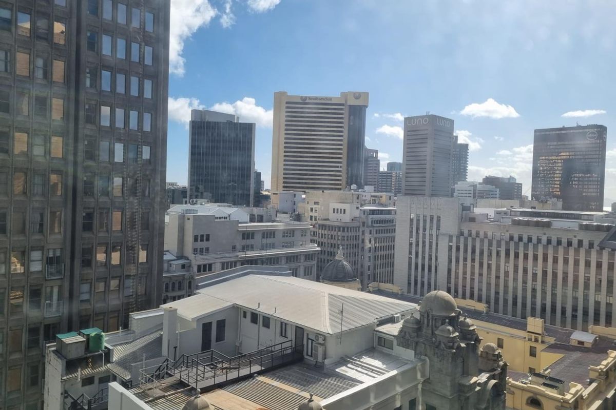 Stylish Loft Living in the Iconic Mutual Heights – Cape Town CBD - Photo 3
