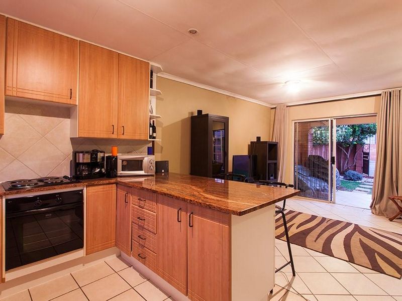 2 Bedroom simplex in Moreleta Park for sale - Photo 8