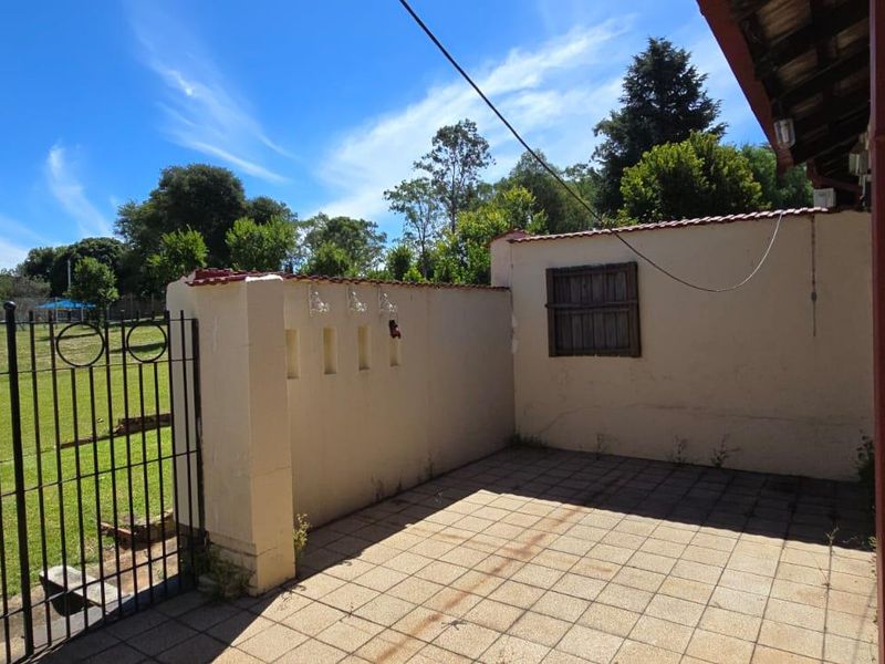 Charming Parkside Townhouse – Ideal Investment Opportunity - Photo 1