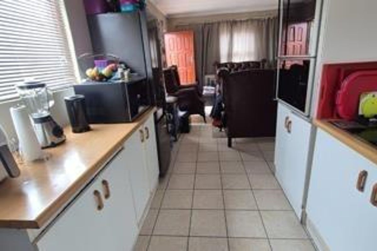 2-Bedroom Home for Sale in Kwadwesi - Photo 5