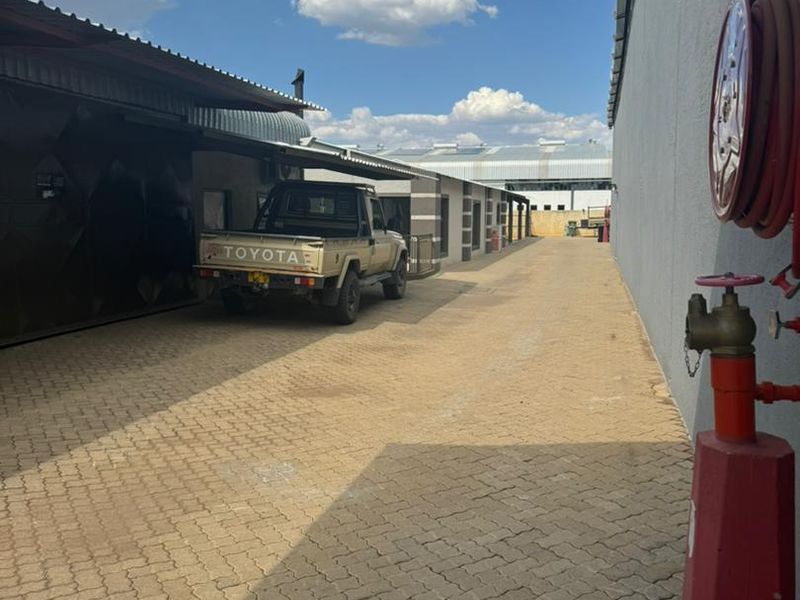 WAREHOUSE FOR SALE - Photo 6