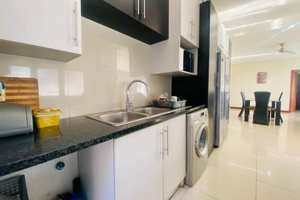 4 Bedroom House For Sale - Photo 5