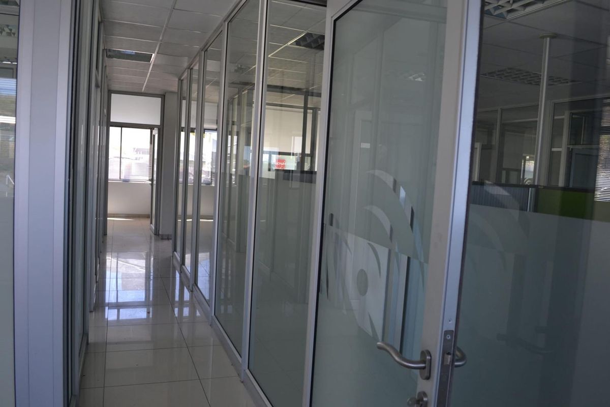 Prime commercial office for sale in Windhoek - Photo 5