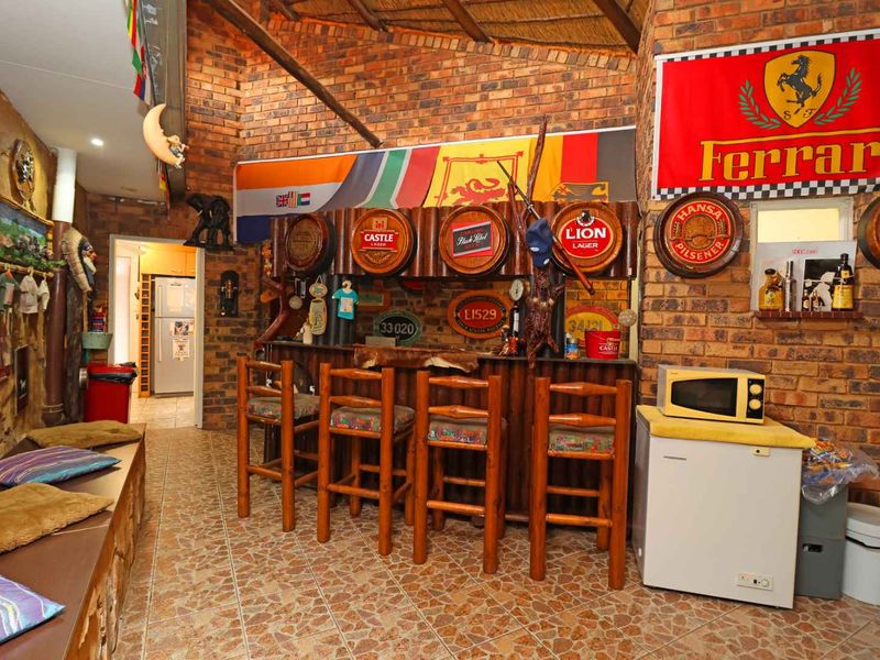 Exceptional Sectional Title Unit with Loft Entertainment, Lapa & Private Layout - Photo 8