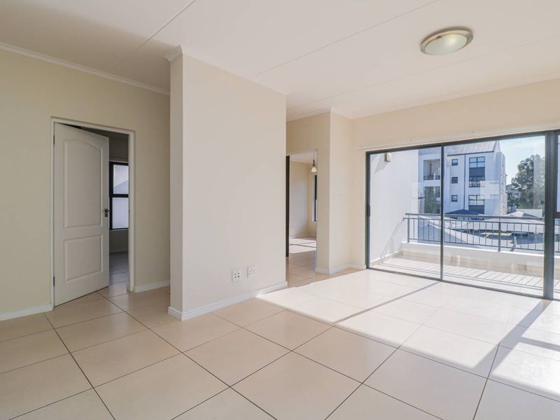 3 Bedroom, 2 bathroom unit in popular De Velde - pet friendly - Photo 9