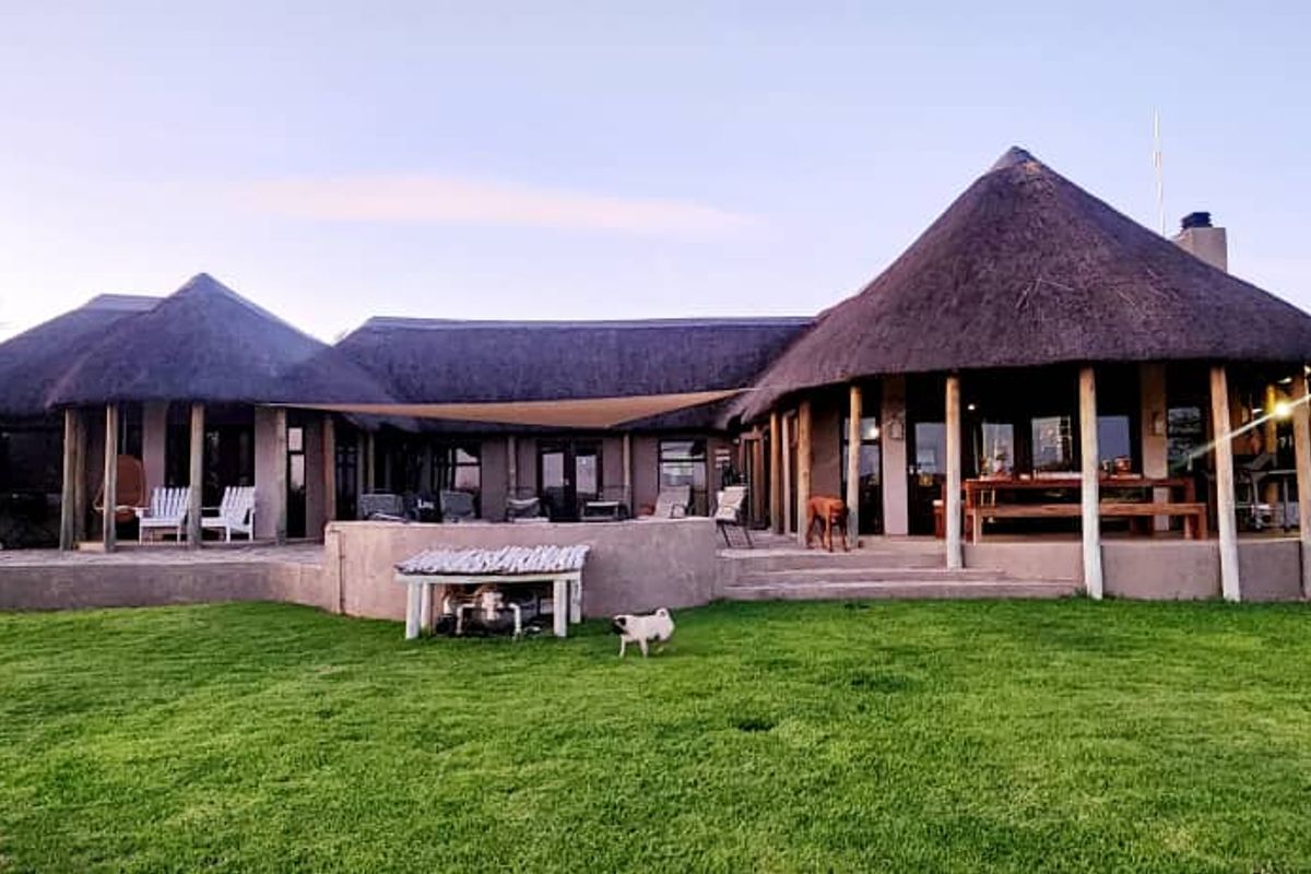 Idyllic 25Ha Horticultural Plot for sale with stunning views and a thriving vegetable farm! A true gem near Okahandja! - Photo 3