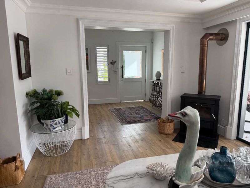 2 Bedroom Home in Constantia - Photo 5