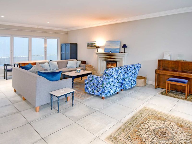 Bryanston Beauty - Photo 10