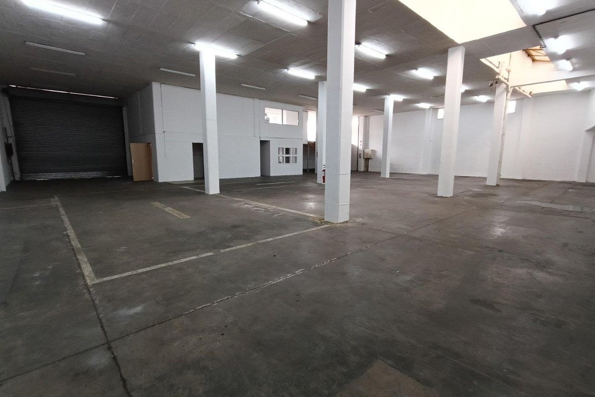 609m2 - Prime Factory / Warehouse To Let – Excellent Location - Photo 2