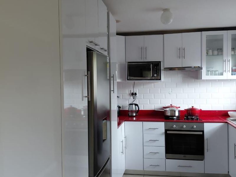 Spacious 4-Bedroom Family Home for Sale – Near Osindisweni Hospital - Photo 5