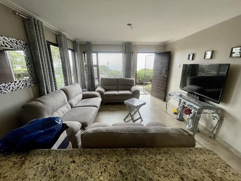 Hendra - Modern Garden Cottage with Stunning Sea Views | La Lucia - Photo 3