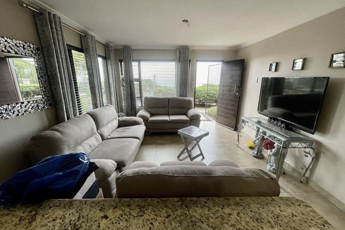 Hendra - Modern Garden Cottage with Stunning Sea Views | La Lucia - Photo 3