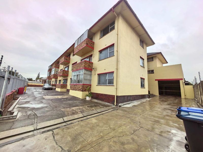 Ground floor 3 Bedroom apartment, Parow - Photo 2