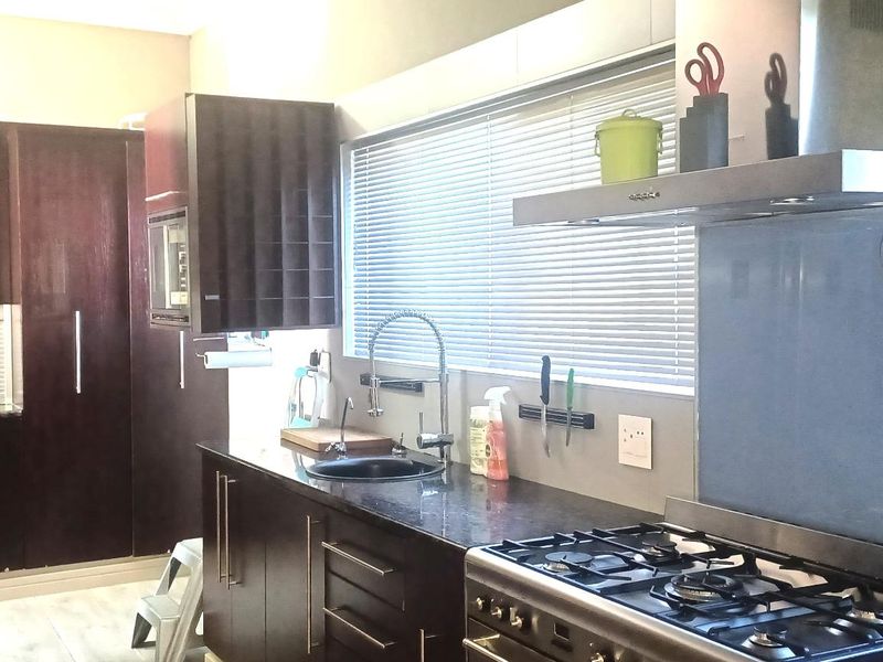 Townhouse For Sale - Kleine Kuppe - N$3 675 000m Shared Mandate - Photo 7