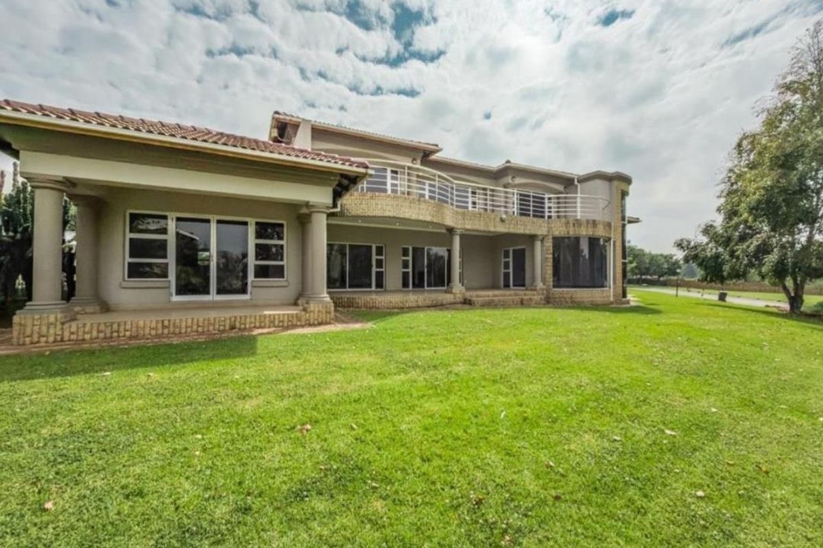 More Space. More Luxury. More Life. - Photo 2