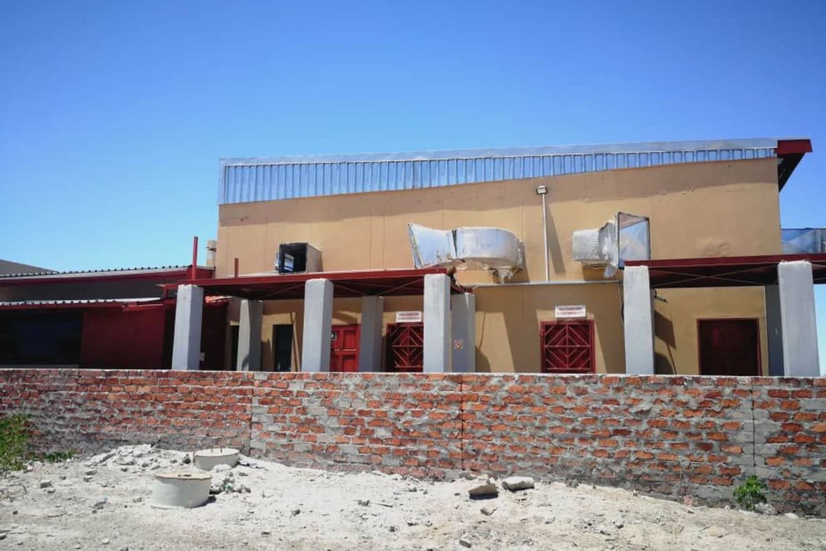FOR SALE- WAREHOUSE IN OMUTHIYA, NAMIBIA - Photo 3