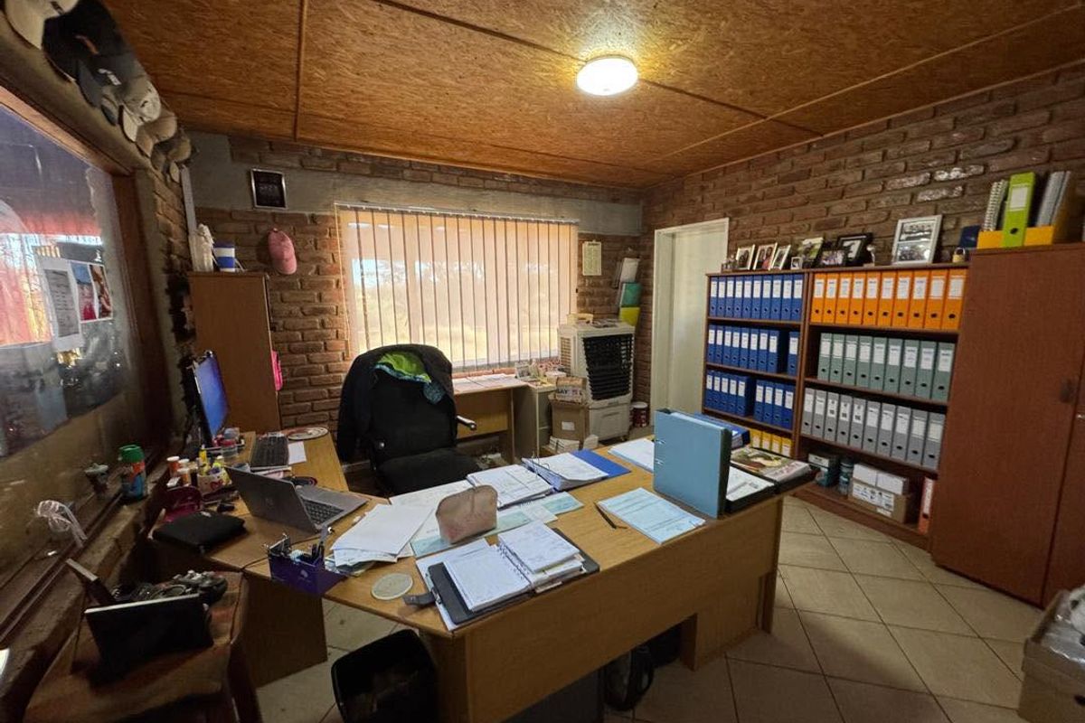 PRIME 20 HA SMALLHOLDING NORTH OF OKAHANDJA - Photo 3