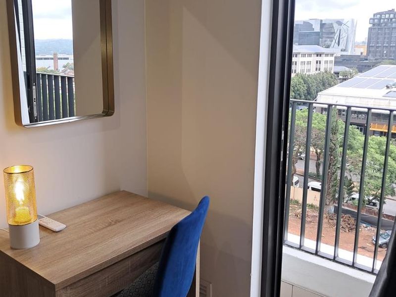 STUPENDOUS FULLY FURNISHED STUDIO APARTMENT IN THE NEW AND ICONIC COMPLEX IN ROSEBANK - Photo 8