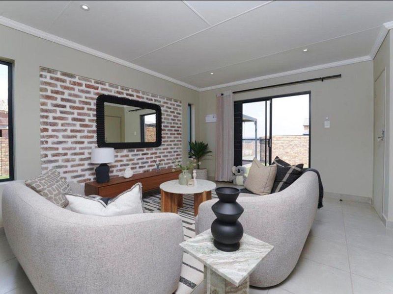 NEW DEVELOPMENT | LION PRIDE SECURITY ESTATE 3 Bed | 2 Bath | Open-Plan  | No Transfer Fees - Photo 4