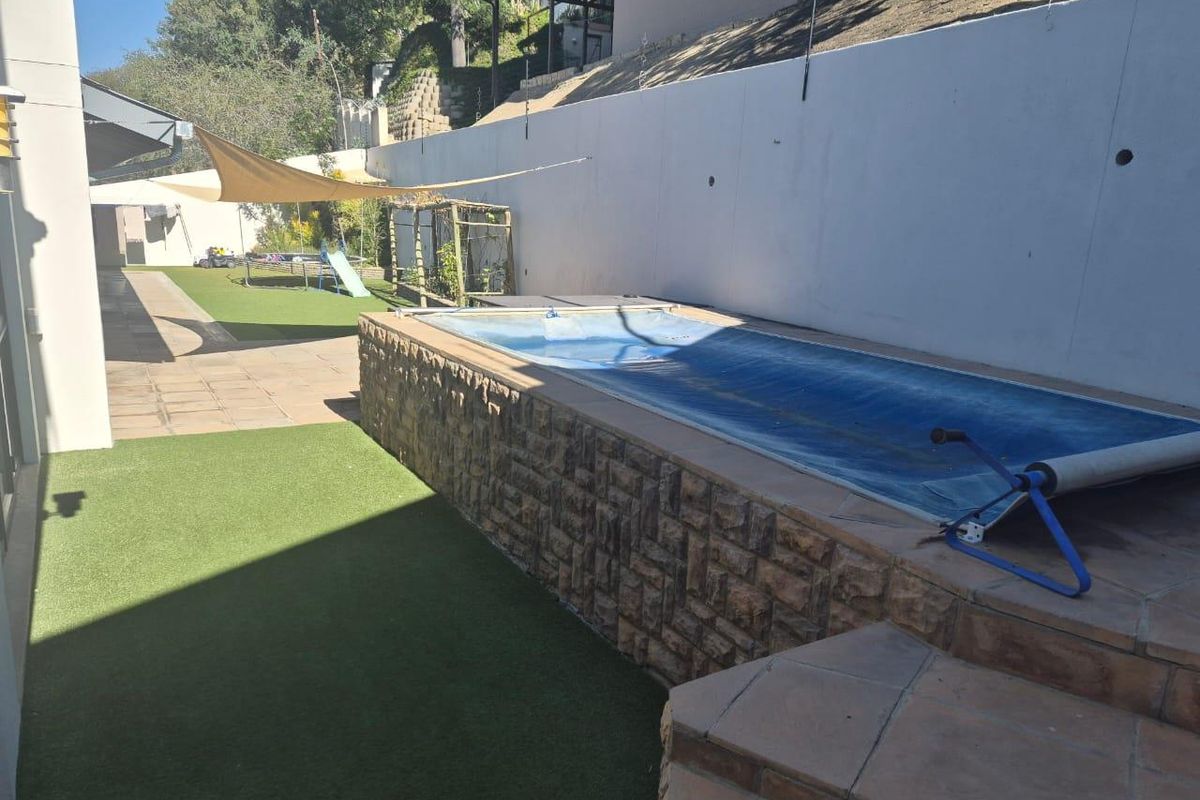 Klein Windhoek - Modern 3‐Bedroom House to Rent (From 1 Sept 2026) - Photo 3