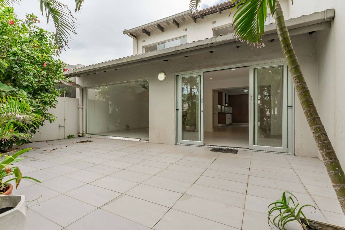 HENDRA - BEAUTIFUL JUST RENOVATED 4 BEDROOM DUPLEX WITH DIRECT ACCESS TO THE BEACH - Photo 4