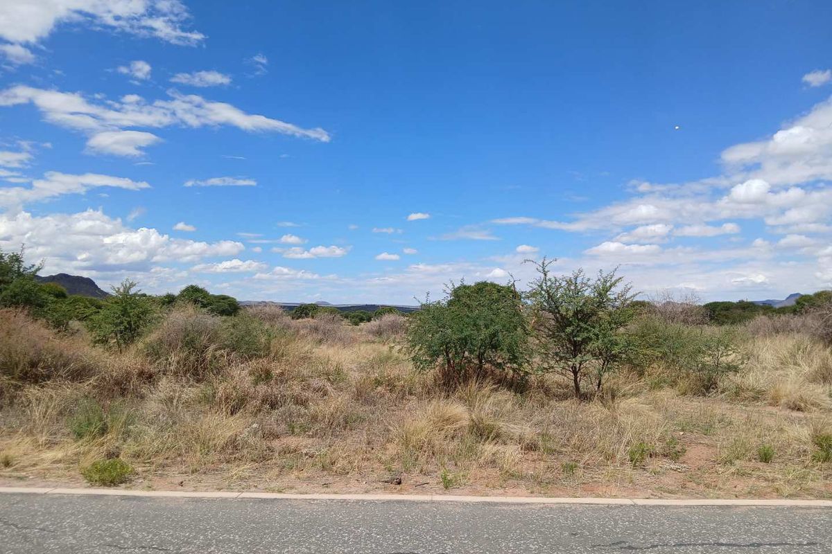 This erf is situated on the prestigious golf estate. - Photo 3