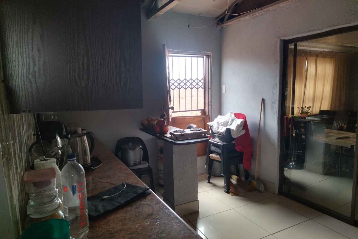 2 bedrooms house for sale in Winterveldt - Photo 3