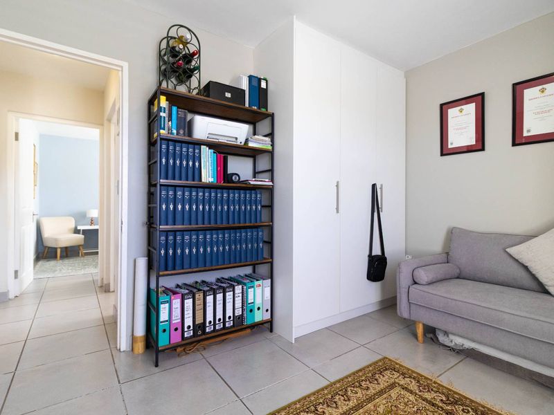 Where the Mountains Meet Your Morning - Photo 10