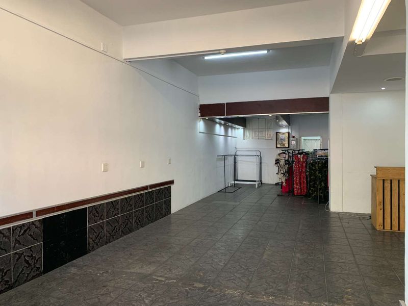 High Traffic Retail Spot: 82m2 on Voortrekker Rd, Goodwood - Photo 7